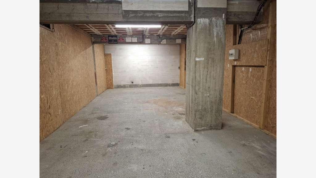 Loue entrepôt libre de 50m² à Rennes intra-rocade