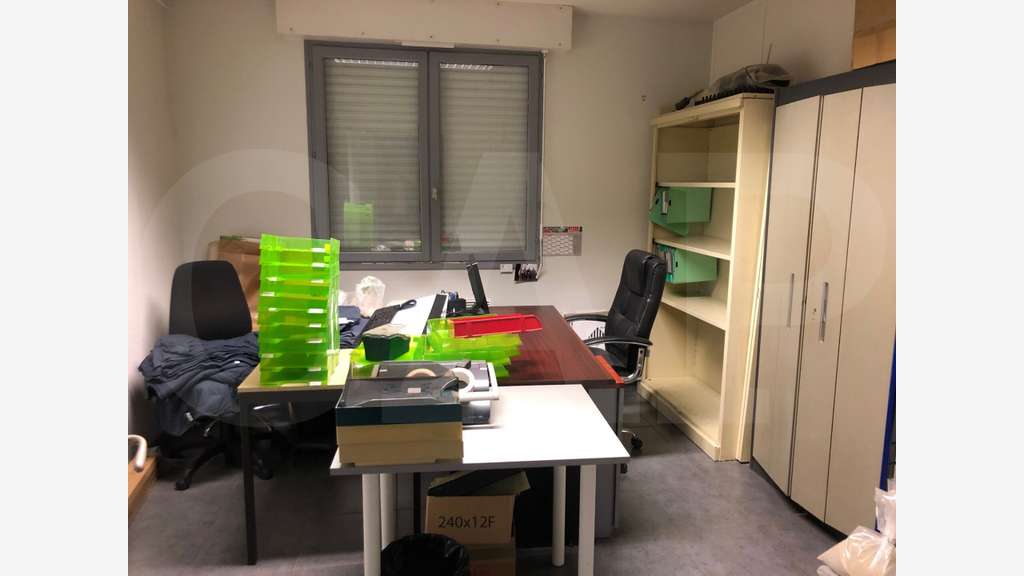 Location bâtiment d'activités 1411m² Rennes Ouest