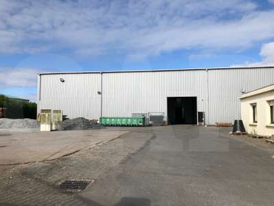 Location bâtiment d'activités 1411m² Rennes Ouest