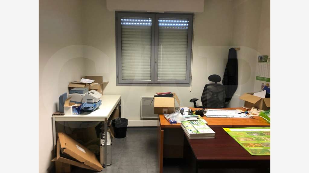 Location bâtiment d'activités 1411m² Rennes Ouest