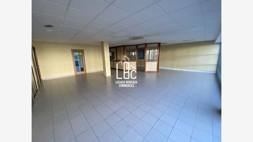 A louer local d'activité 468m² à Rezé Sud Loire
