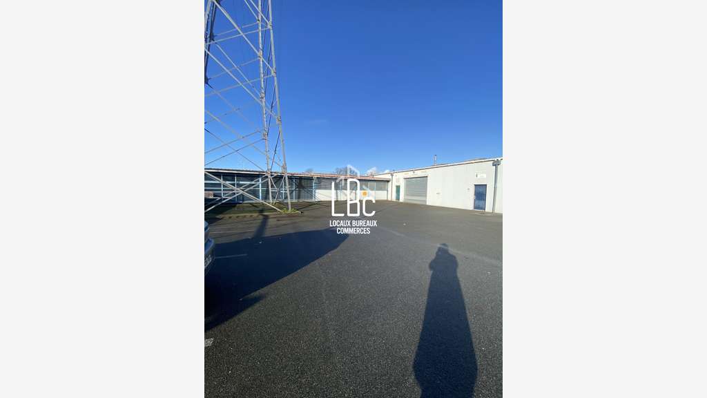 A louer local d'activité 468m² à Rezé Sud Loire