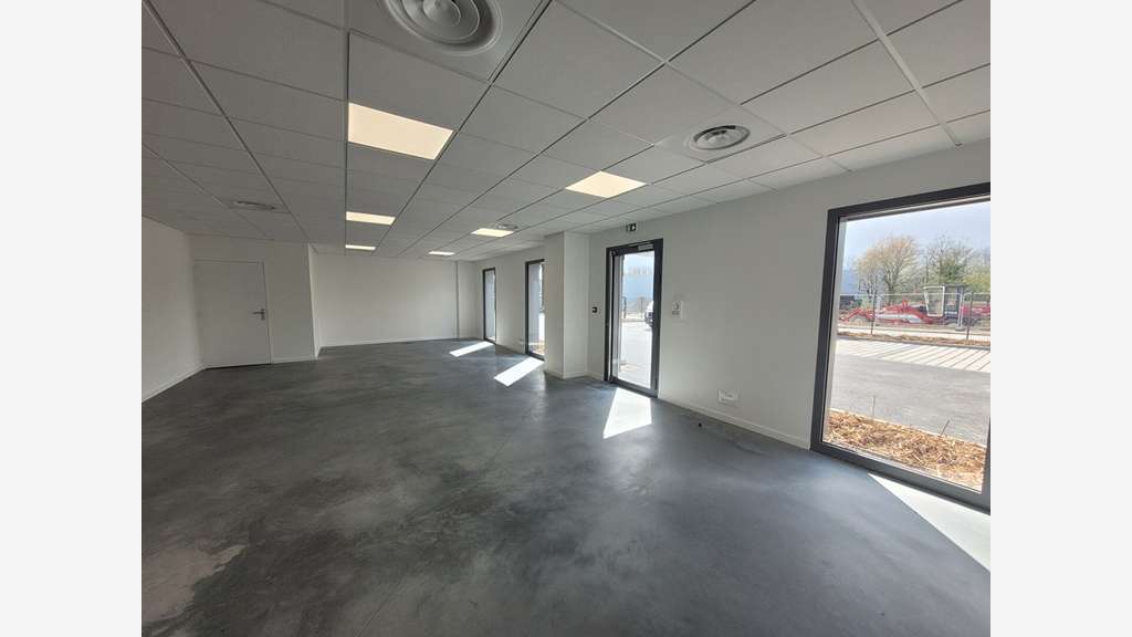 A louer local d'activité neuf 450m² à Rezé MIN