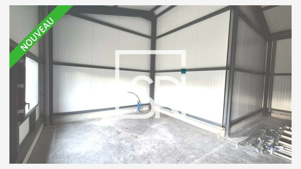 A louer entrepôt 110m² à Saint-Bonnet-près-Riom