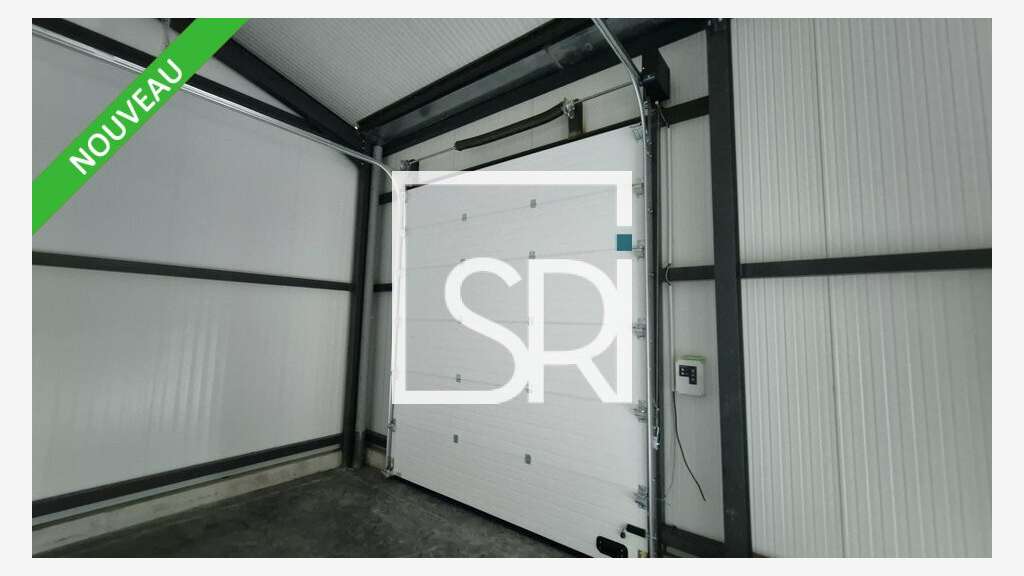 A louer entrepôt de 110m² Saint-Bonnet-Près-Riom