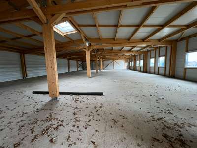 Location local 650m² Zone de la Villette à Riorges