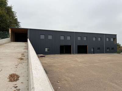 Location Locaux d'activités - Entrepôts à Riorges