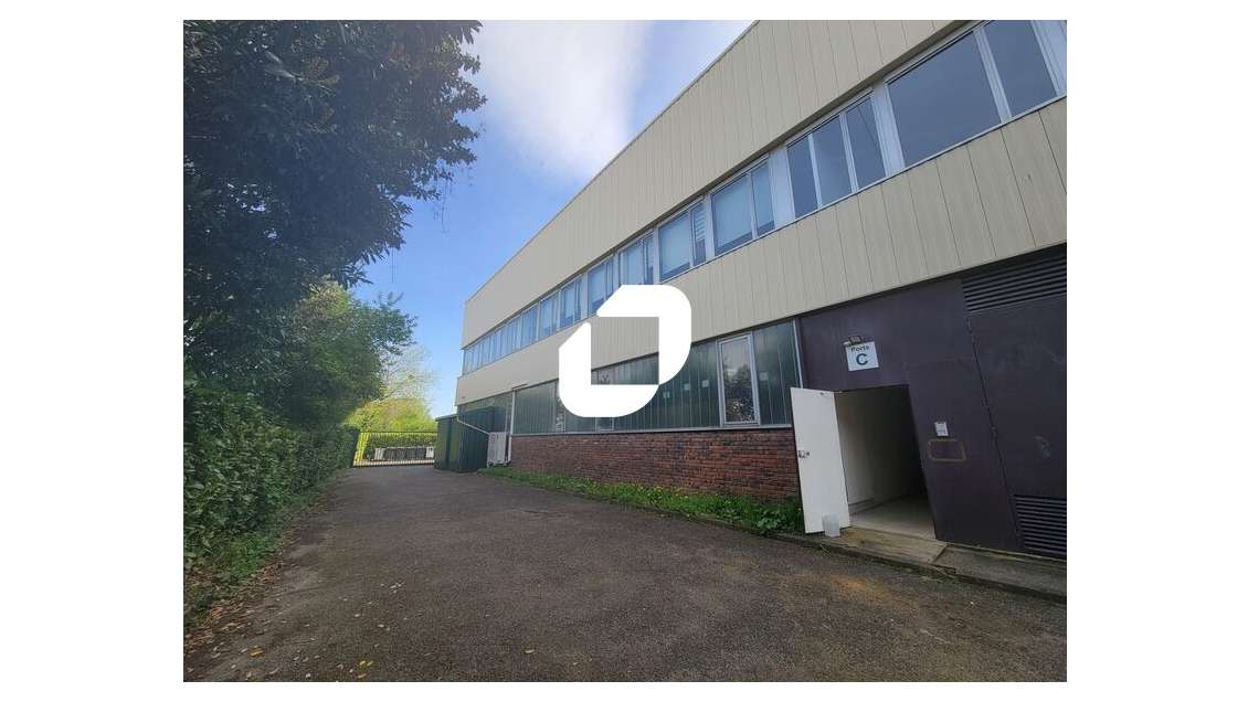 A louer Local d'activité 1400m² Ris orangis