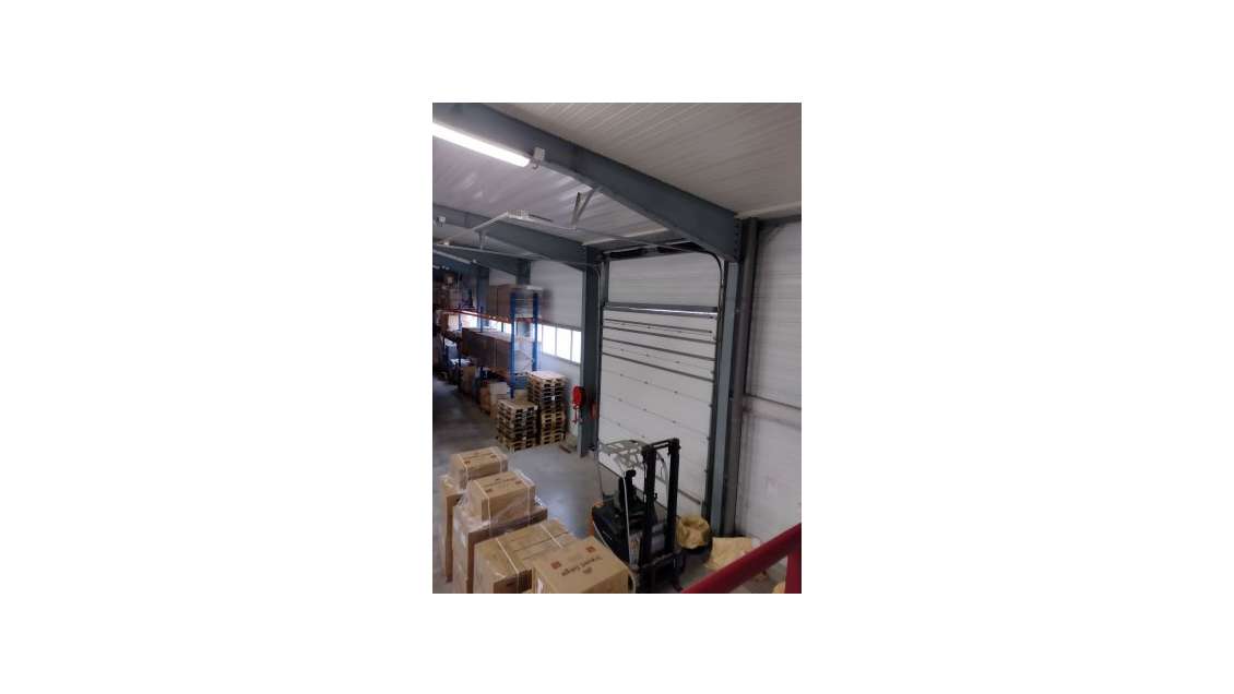 A louer entrepôt 870m² à Rivesaltes