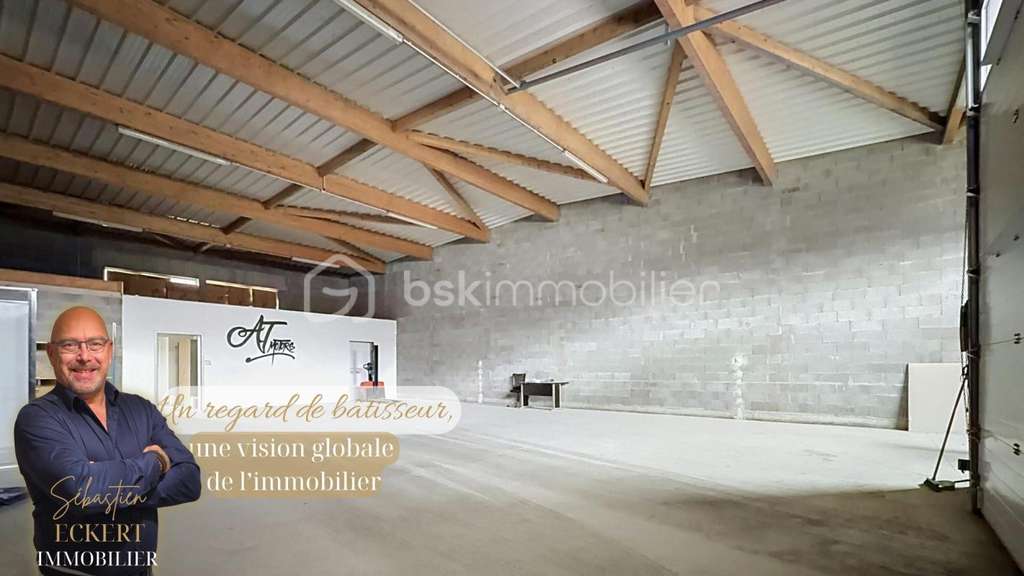 LOCAL D'ACTIVITÉ À LOUER - HANGAR DE 170 m² Pr