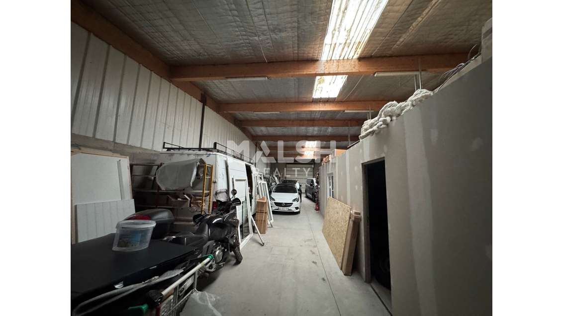 A louer local d'activités 268m² Roche La Molière 