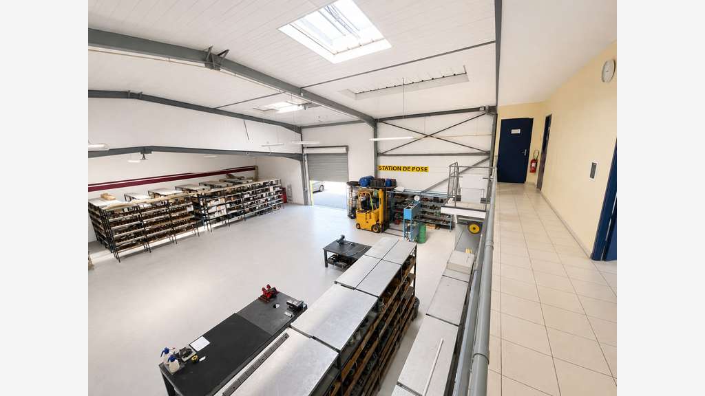 A louer bâtiment activité de 535m² à Rochefort