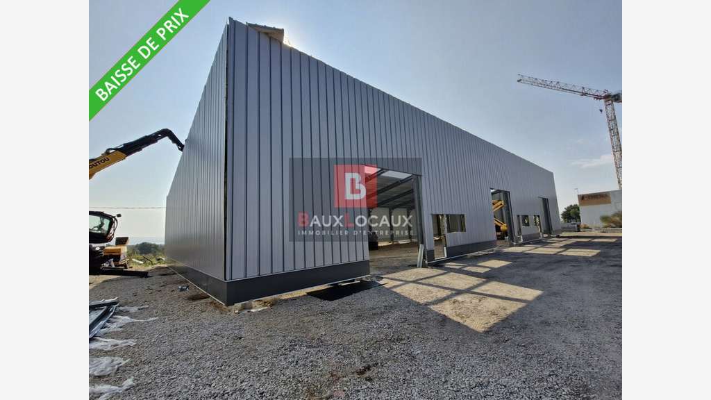 A louer programme neuf sur axe passant à Rognac