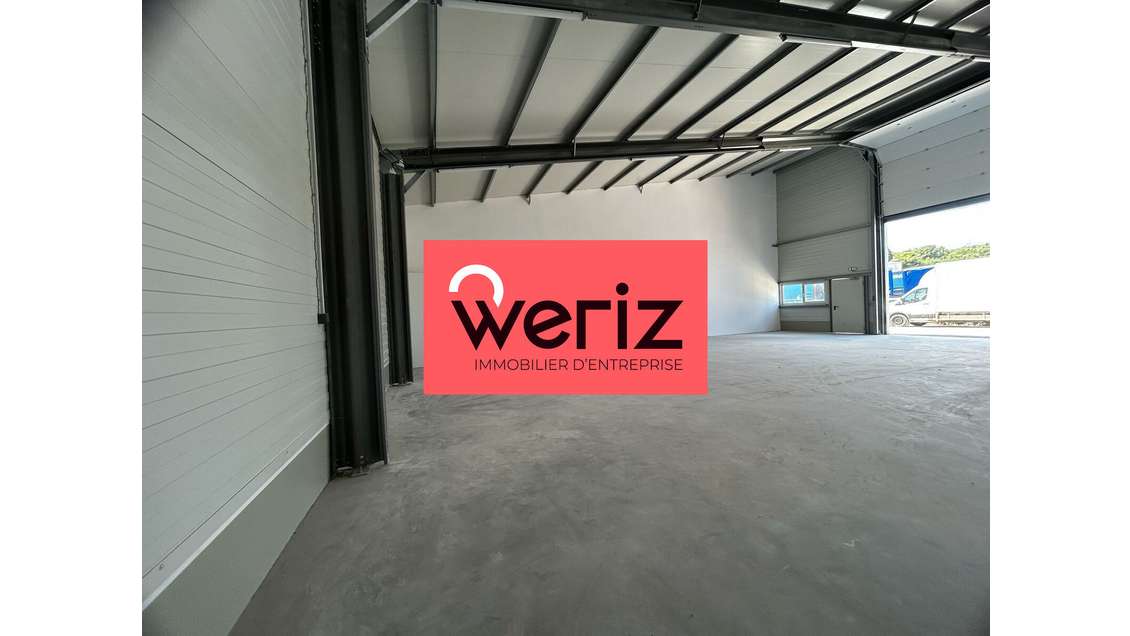 vous propose à la location un local d'activi