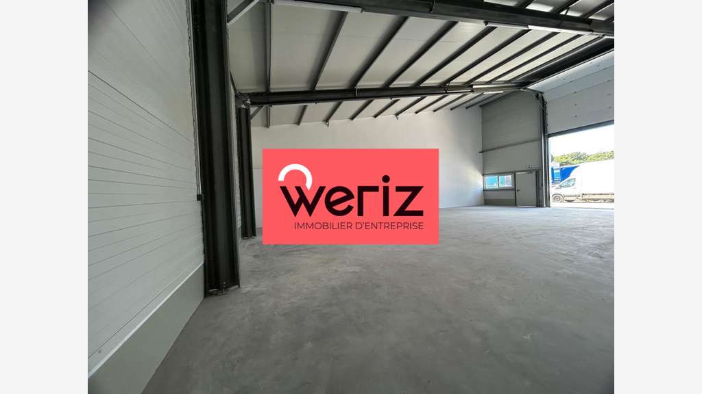 vous propose à la location un local d'activi
