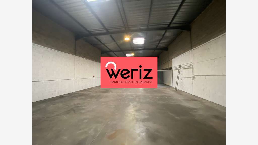 A louer stockage 362m² accès plain-pied Rognac