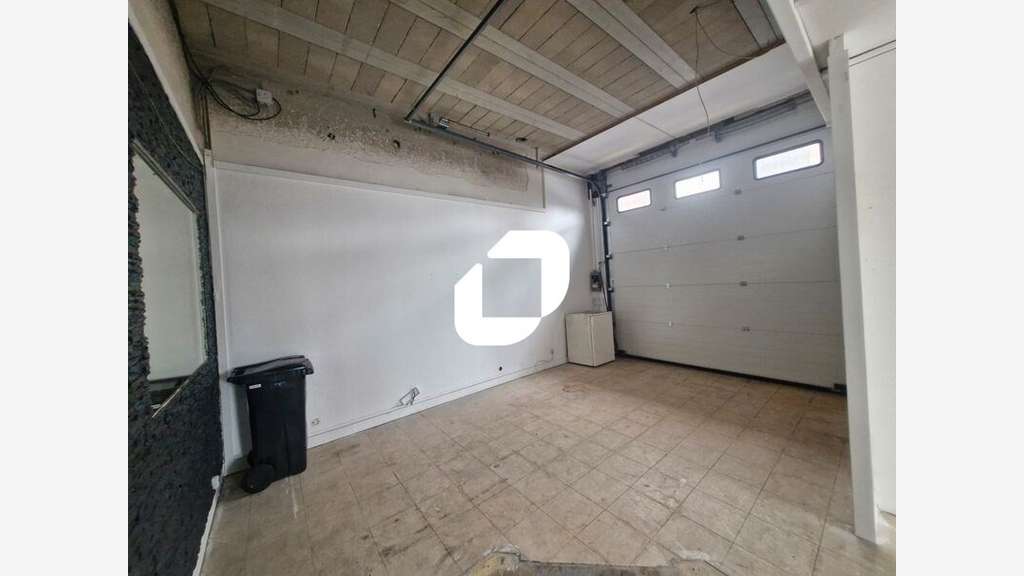 A louer Local d'activité 1198m² Roissy en brie