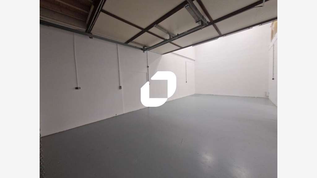 A louer Local d'activité 1240m² Roissy en brie