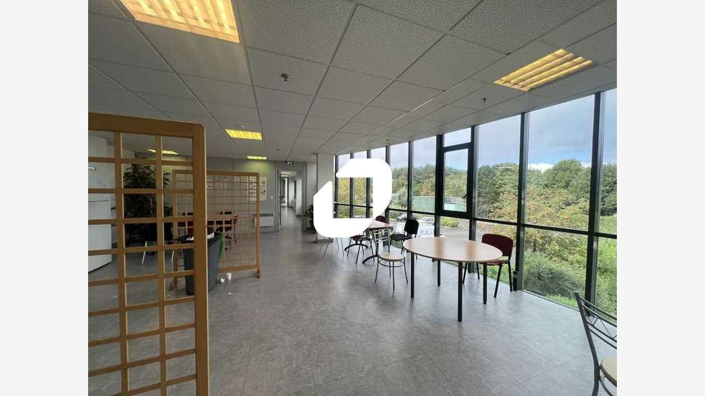 A louer Local d'activité 9209m² Roissy en brie
