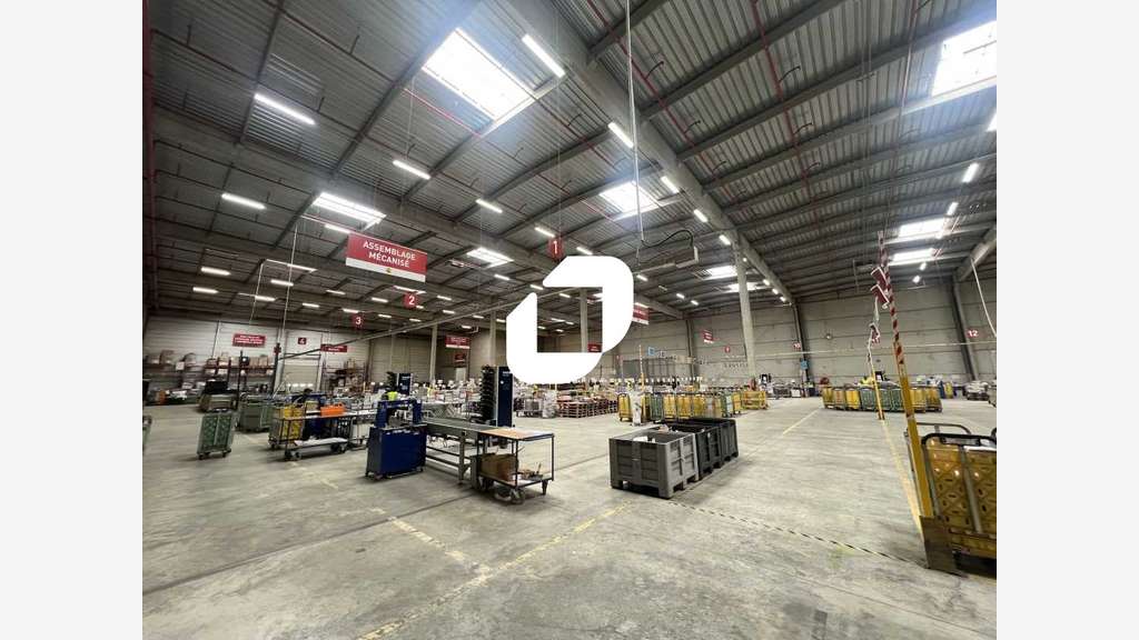 A louer Local d'activité 9209m² Roissy en brie