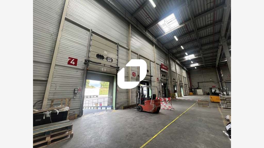 A louer Local d'activité 9209m² Roissy en brie