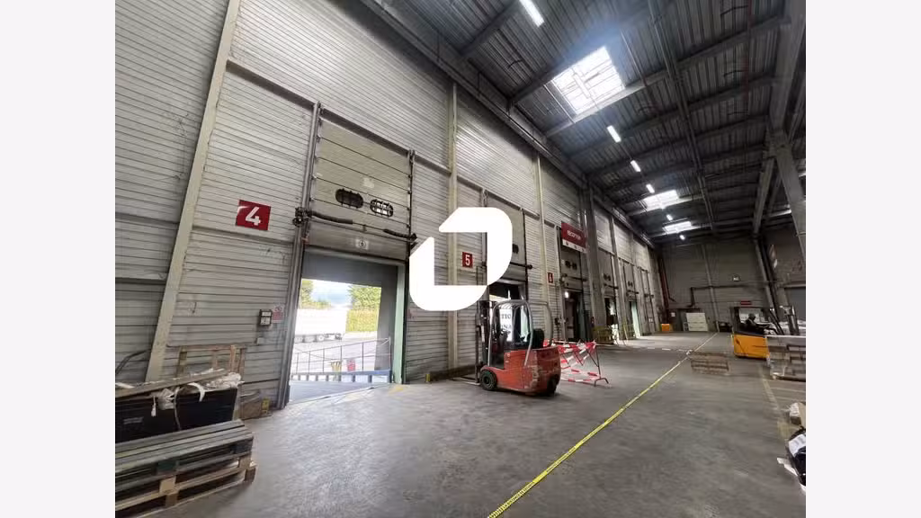A louer Local d'activité 9209m² Roissy en brie