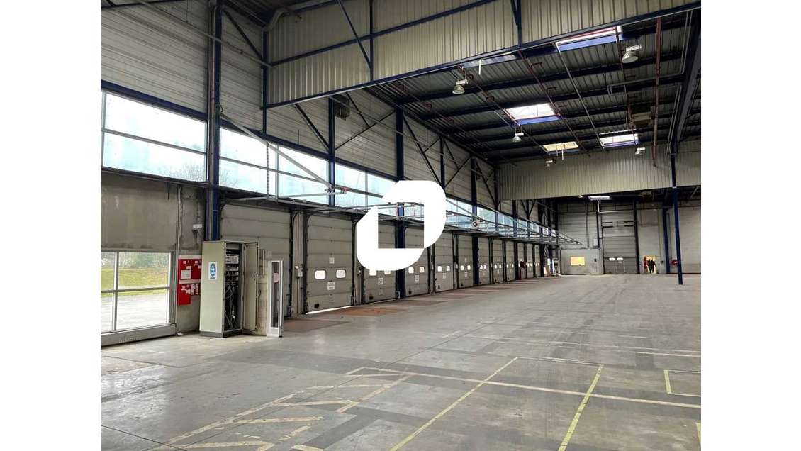 A louer Local d'activité 17188m² Roissy en france