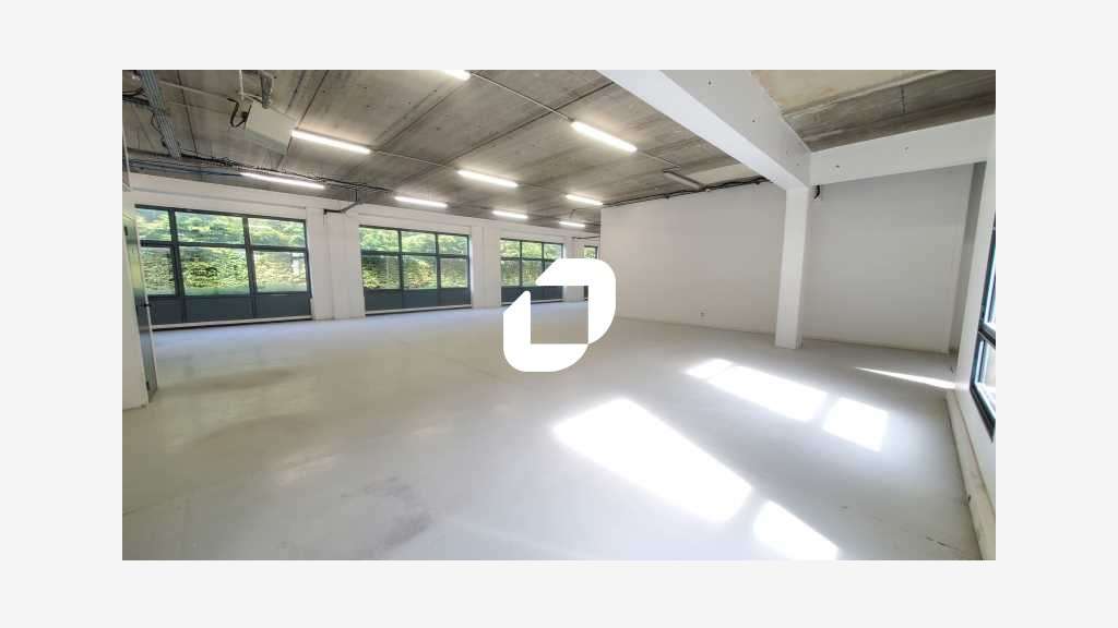 A louer Local d'activité 394m² Roissy en france