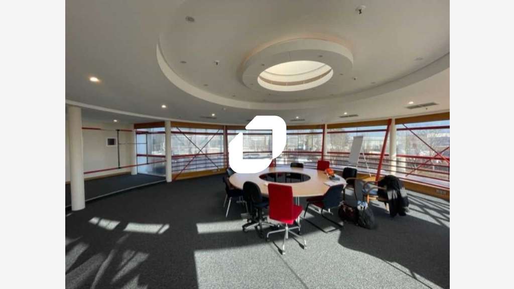 A louer Local d'activité 5701m² Roissy en france