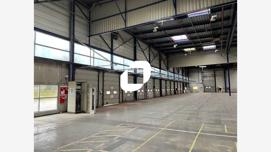 A louer Local d'activité 17188m² Roissy en france