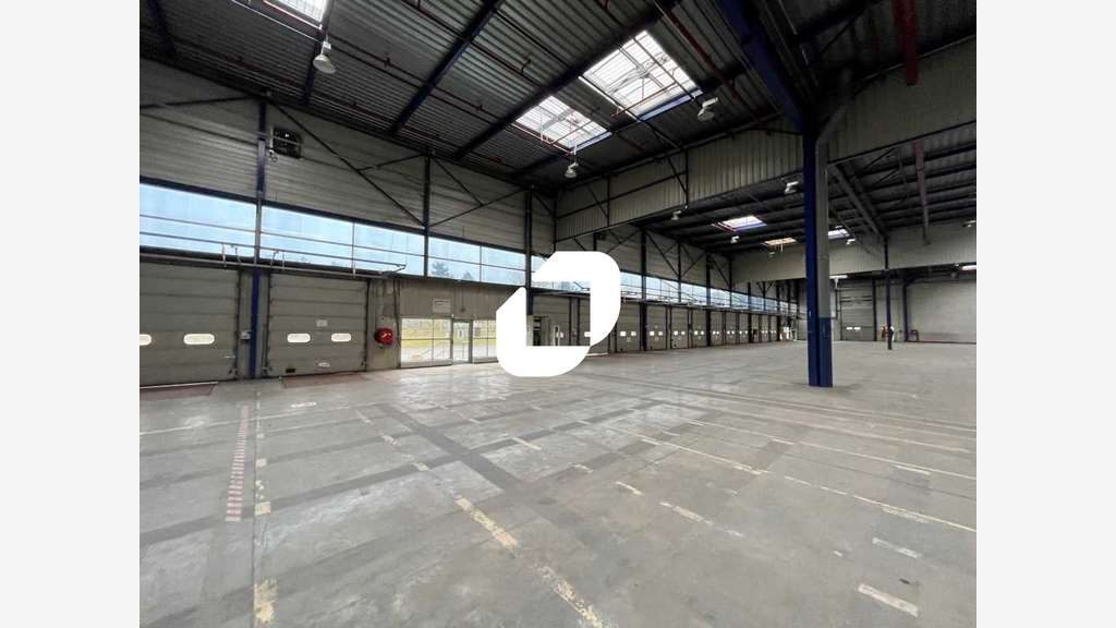 A louer Local d'activité 17188m² Roissy en france