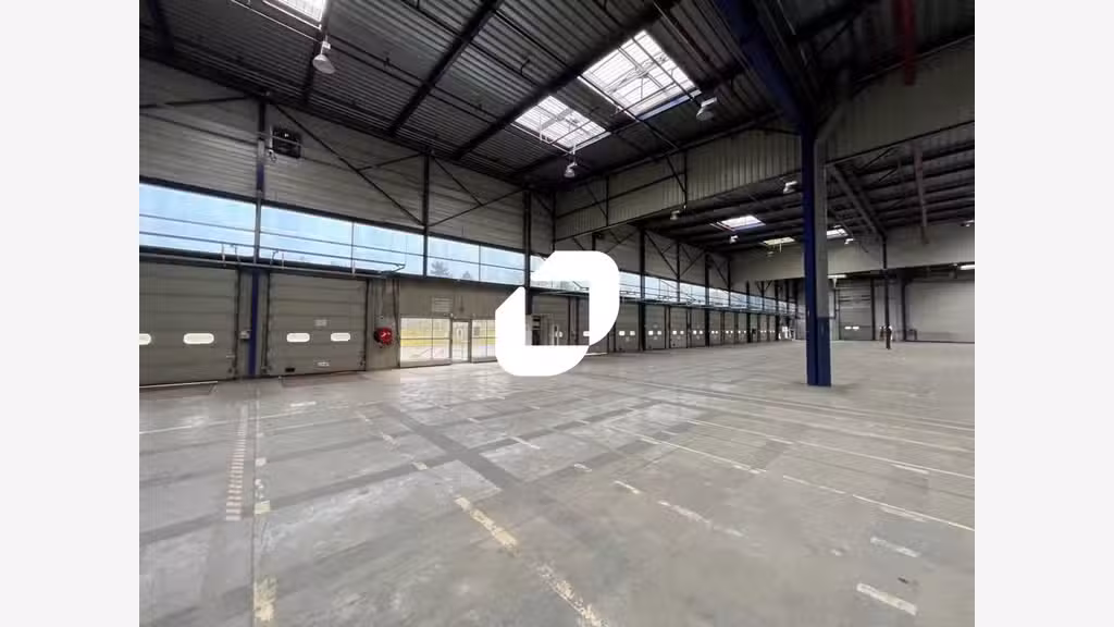 A louer Local d'activité 17188m² Roissy en france