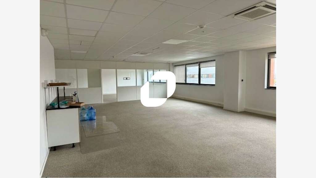 A louer Local d'activité 850m² Romainville