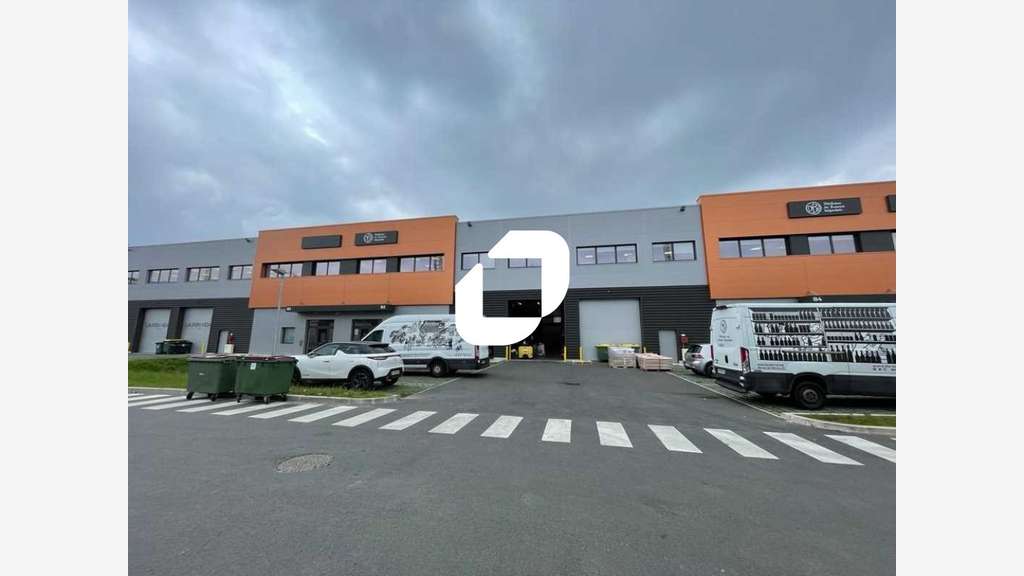 A louer Local d'activité 850m² Romainville