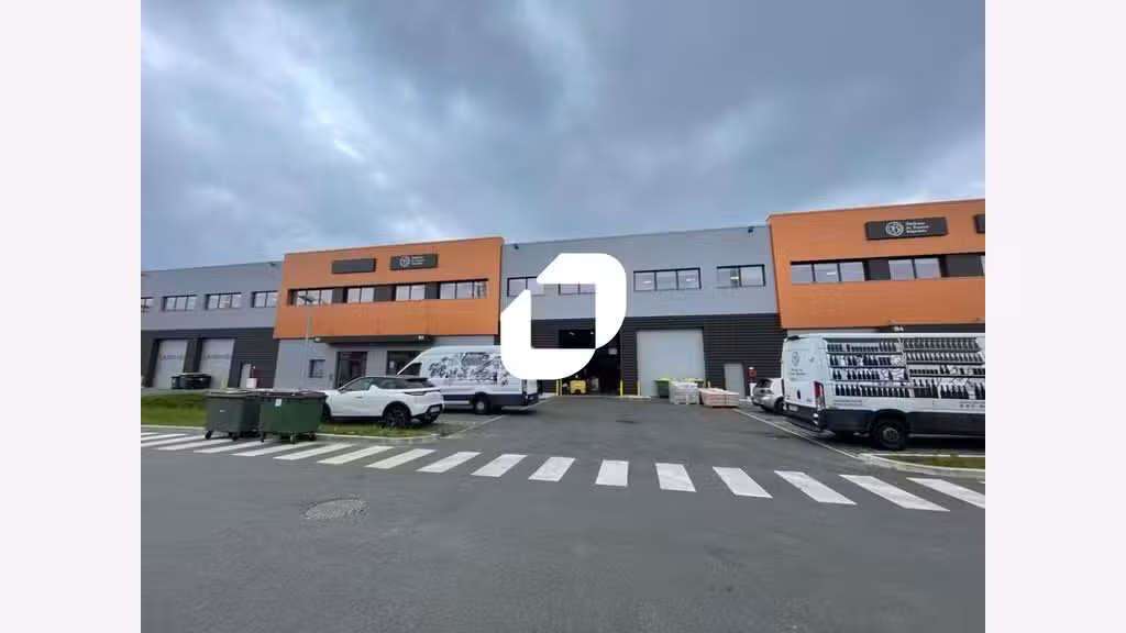 A louer Local d'activité 850m² Romainville