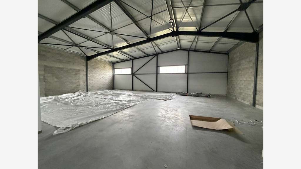 Locaux d'activités 296m² à louer Romans sur Isère