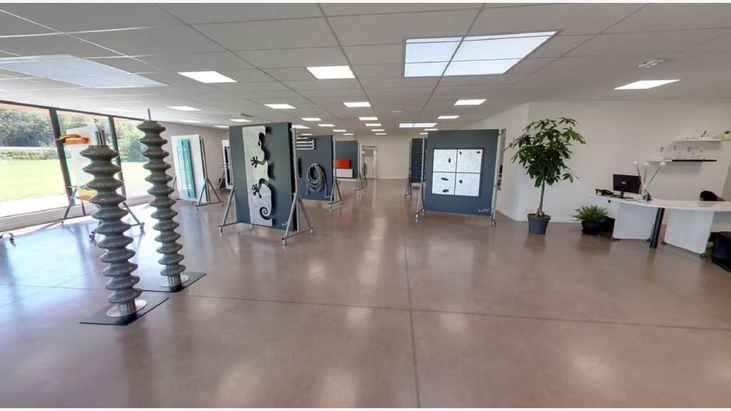 À louer local d'activités de 1 000m² à Romorantin 