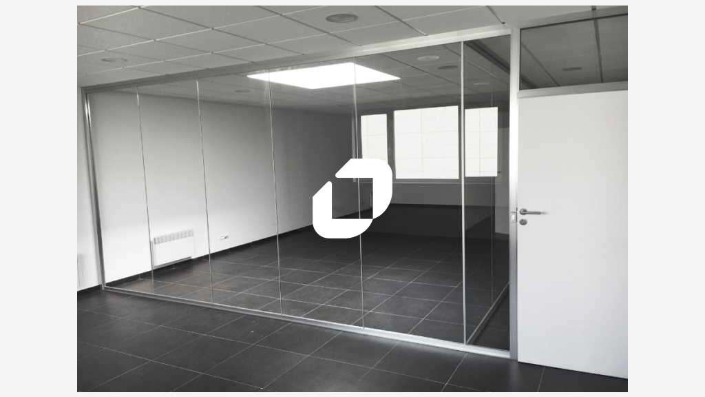 A louer Local d'activité 942m² Roncq