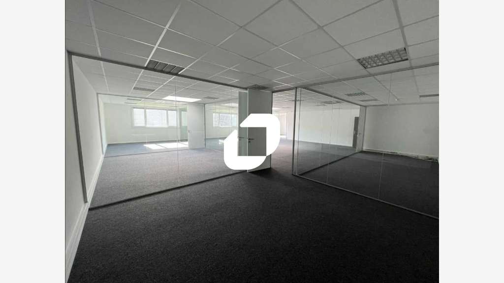 A louer Local d'activité 942m² Roncq