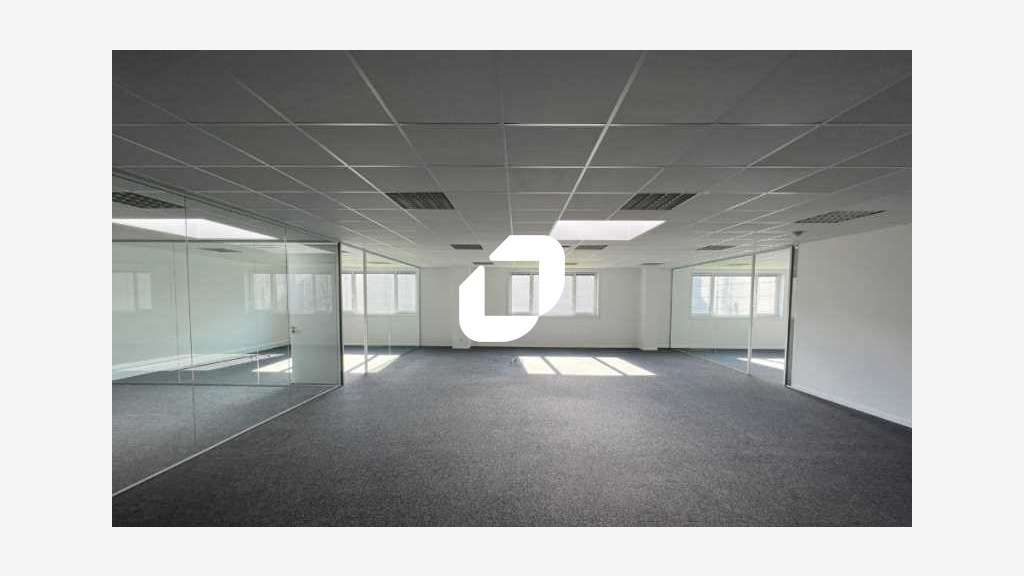 A louer Local d'activité 942m² Roncq