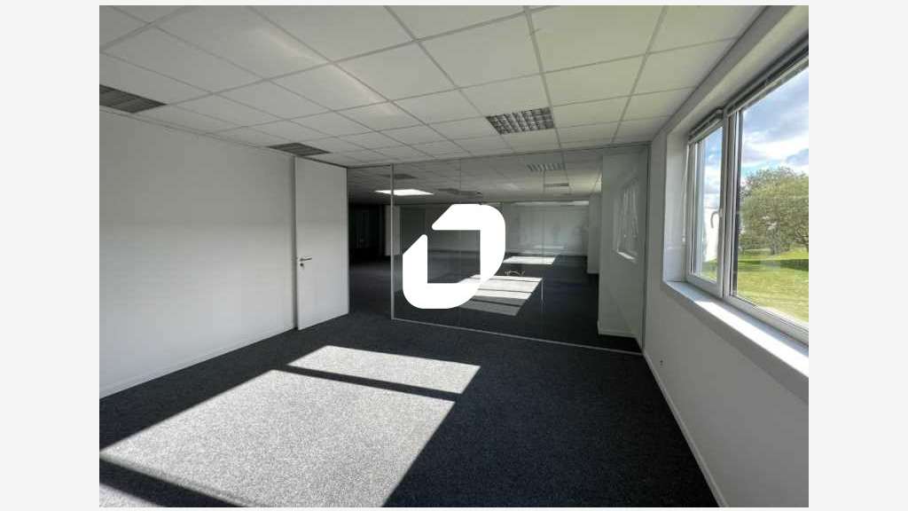 A louer Local d'activité 942m² Roncq
