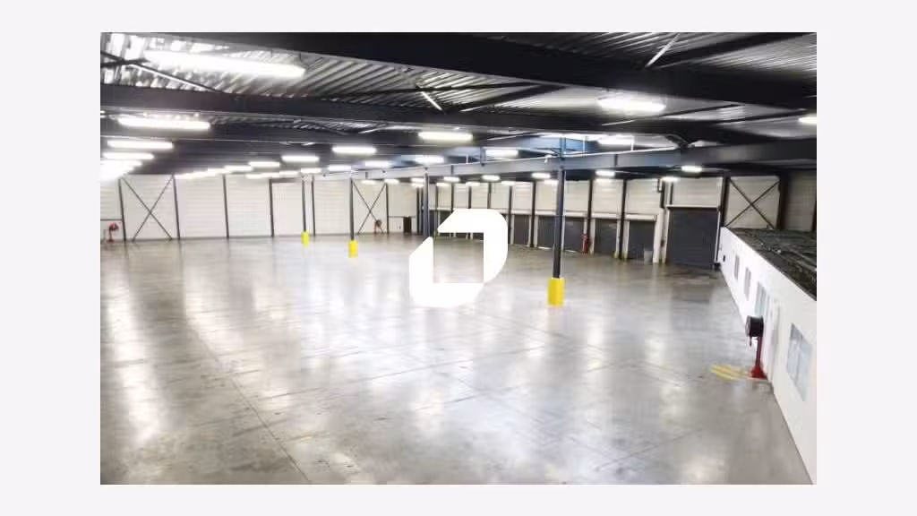 A louer Local d'activité 942m² Roncq