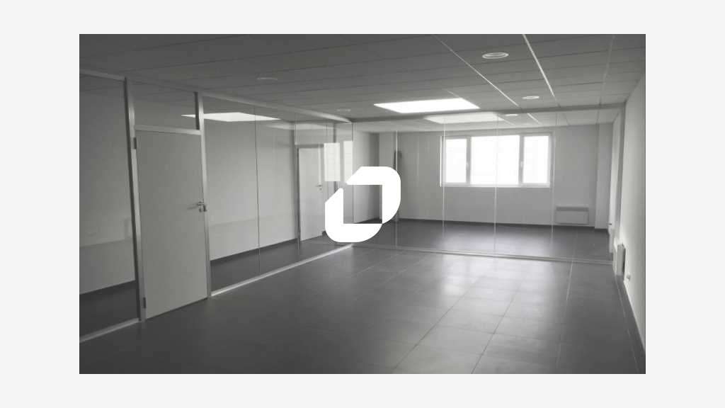 A louer Local d'activité 942m² Roncq