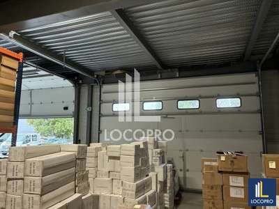 Loue local d'activité 209m² Roquebrune-sur-Argens
