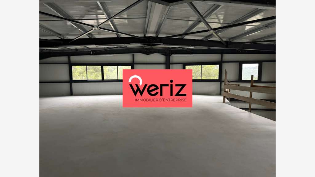 Location local 425m² à Roquefort-la-Bédoule
