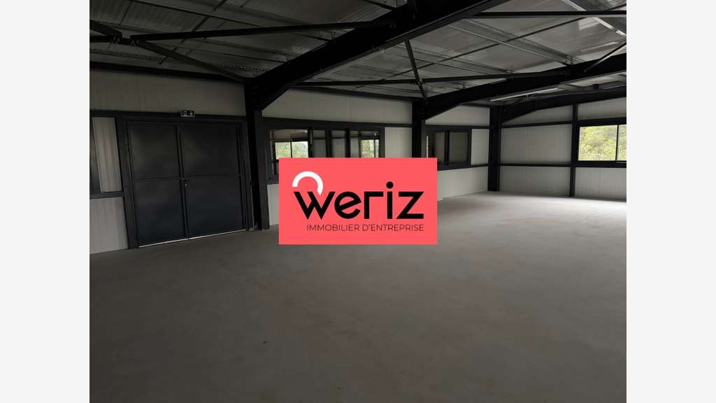 Location local 425m² à Roquefort-la-Bédoule