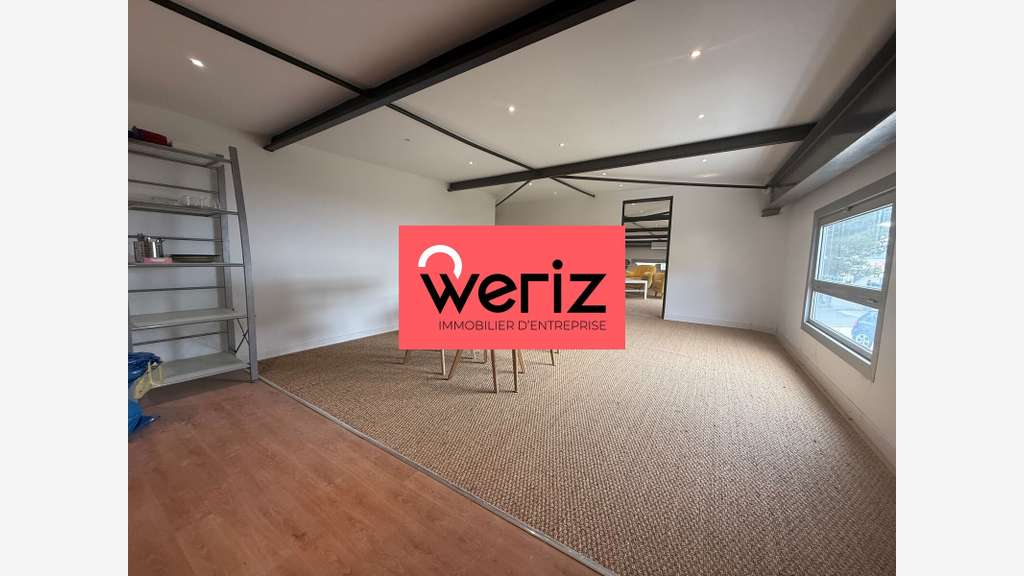 Location local 362m² à Roquefort-la-Bédoule A50
