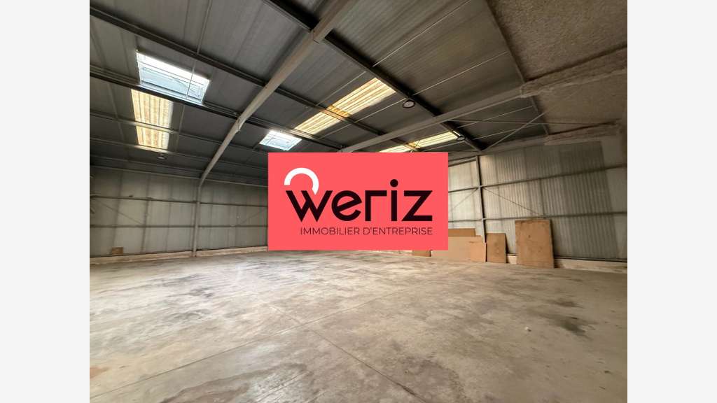 a louer entrepôt 1125m² à Roquefort-la-Bédoule