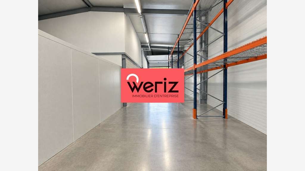 Loue local d'activité 650m² à Roquefort-la-Bédoule