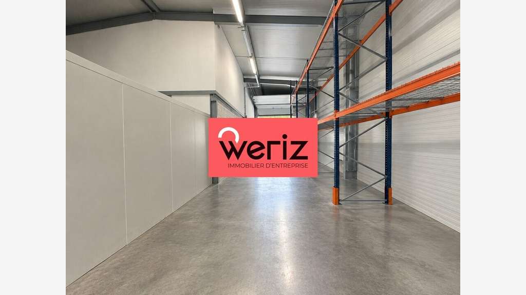 Loue local d'activité 650m² à Roquefort-la-Bédoule